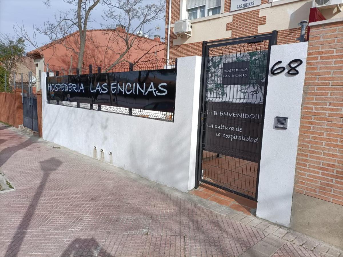 Hostal Las Encinas Villaviciosa de Odón Esterno foto